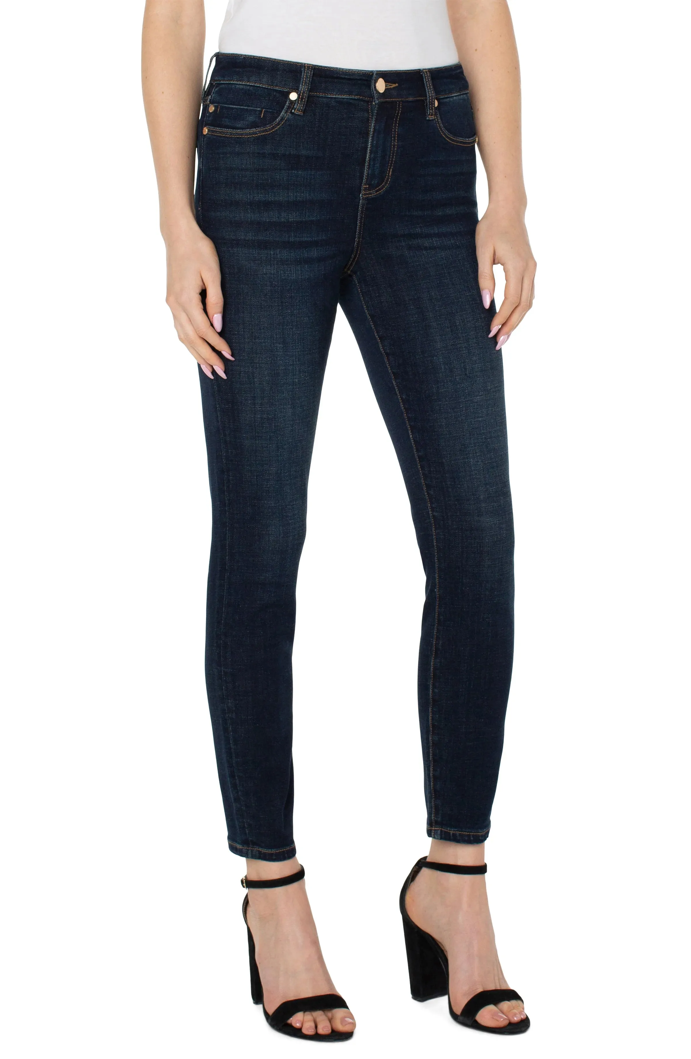 Abby Ankle Skinny Jeans in Eastmoor