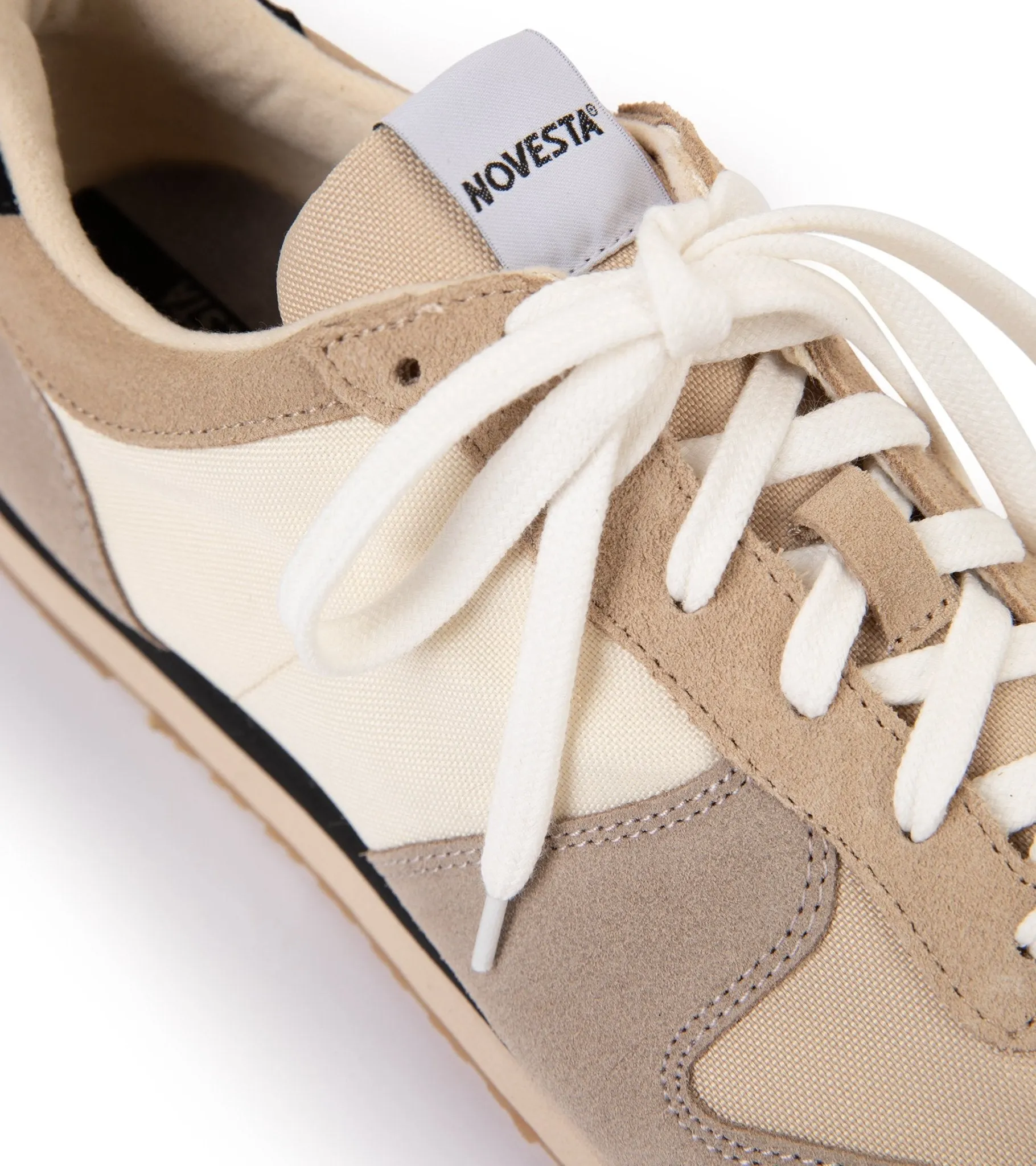 Novesta Marathon Trail Running Sneaker: Beige