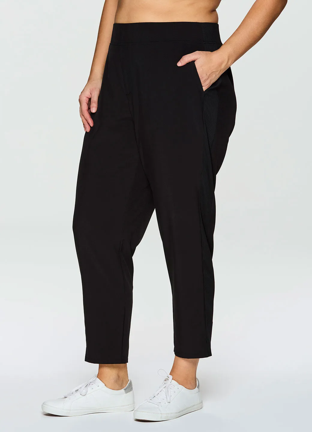 Plus Everyday Ribbed Ankle Pant