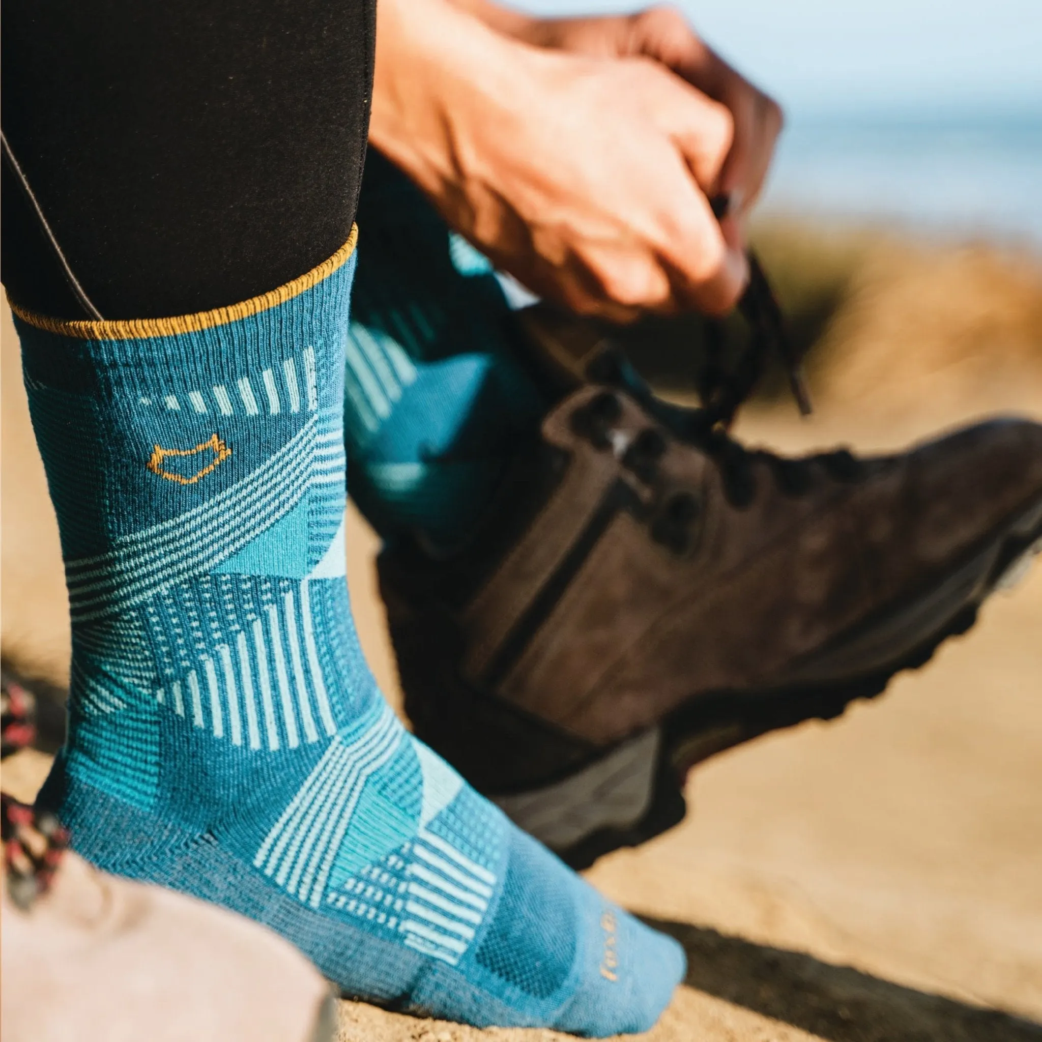 Women's Talus Lightweight Crew Hiking Sock